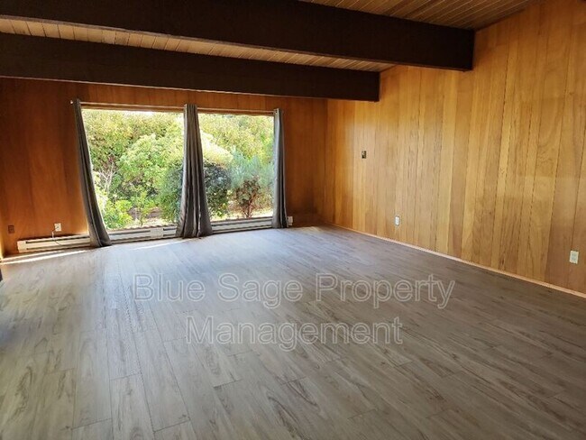 Foto del edificio - 1505 W 12th St