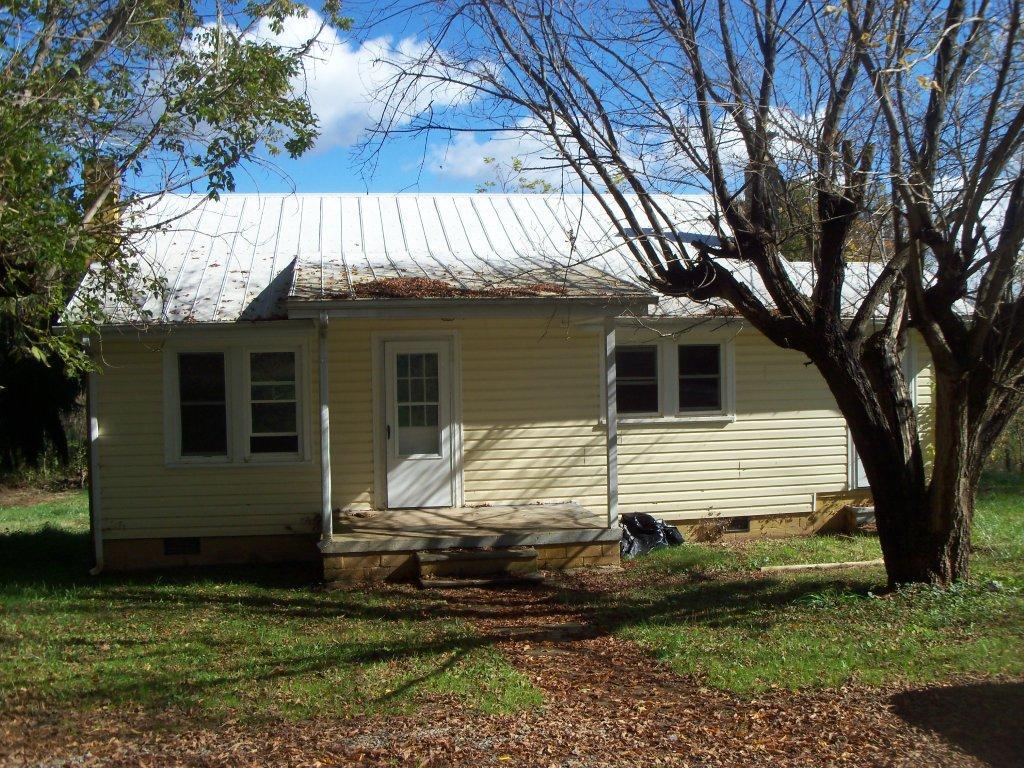 Primary Photo - 156 Chestnut Hill Cove