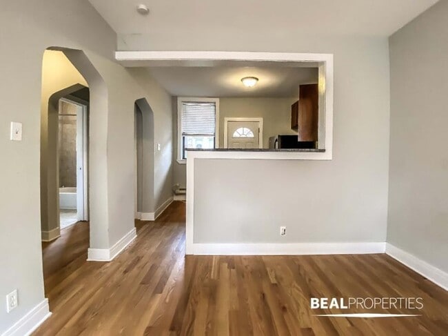 Foto del edificio - 0 bedroom in CHICAGO IL 60640