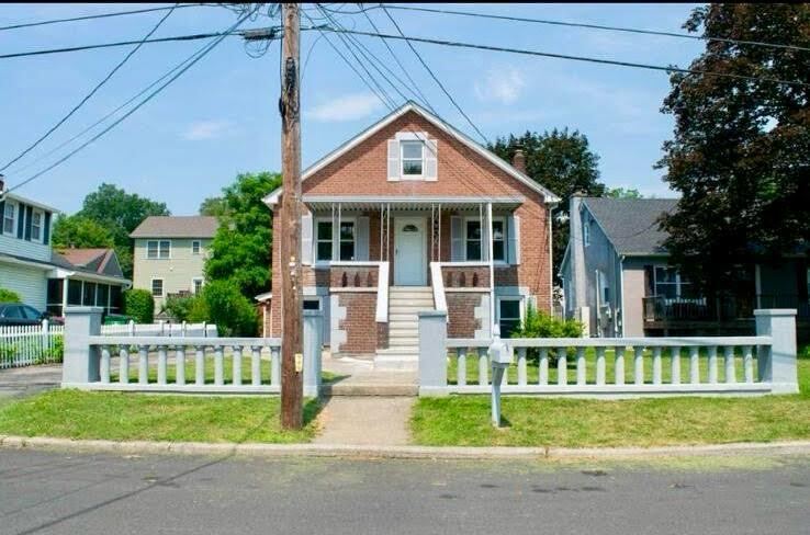 Foto principal - 33 Mead Ave