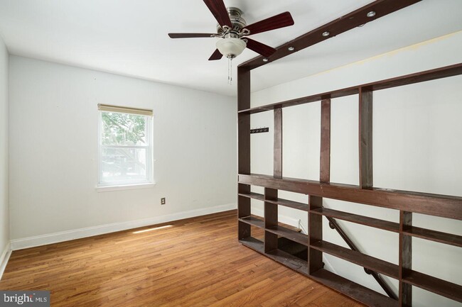 Building Photo - 1502 Mt Vernon St