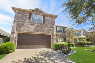 Building Photo - 6034 Preserve Ln