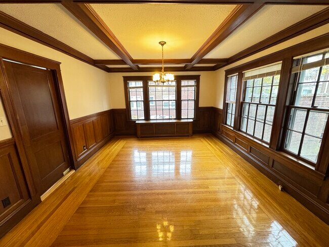 Foto del edificio - 214 Commonwealth Ave