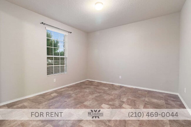 Foto del edificio - 730 Trinity Star