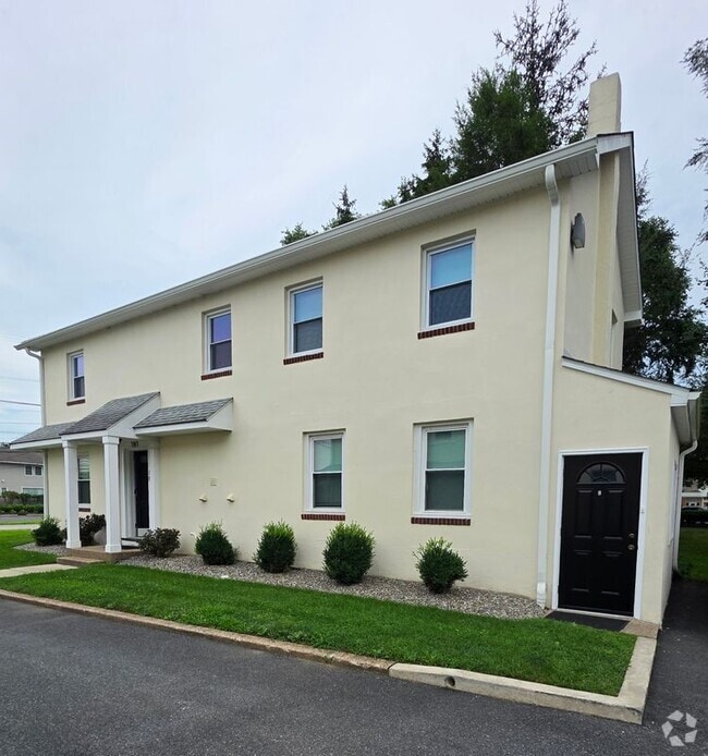 Building Photo - 707 E Baltimore Pike