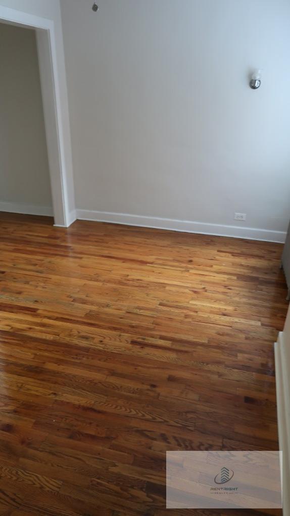 Foto del edificio - 4915 W Belle Plaine Ave