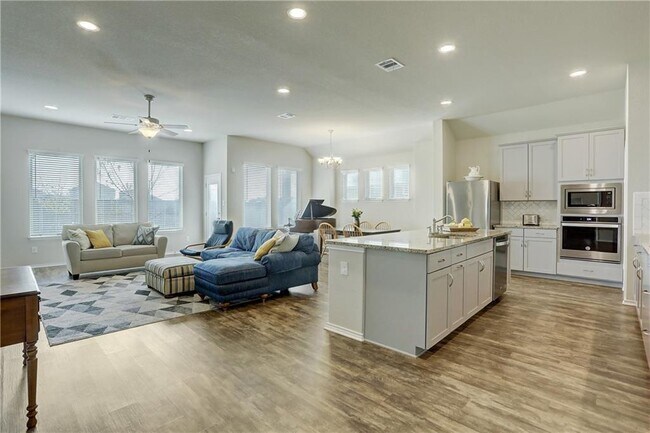 Foto del edificio - 111 Finley St