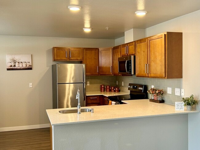 Building Photo - The Encore Apartments