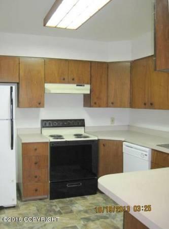 Building Photo - 5510 E 38th Ct