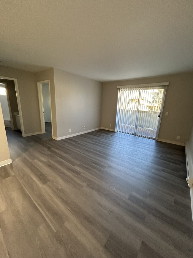 Building Photo - Heritage Grove Apartments