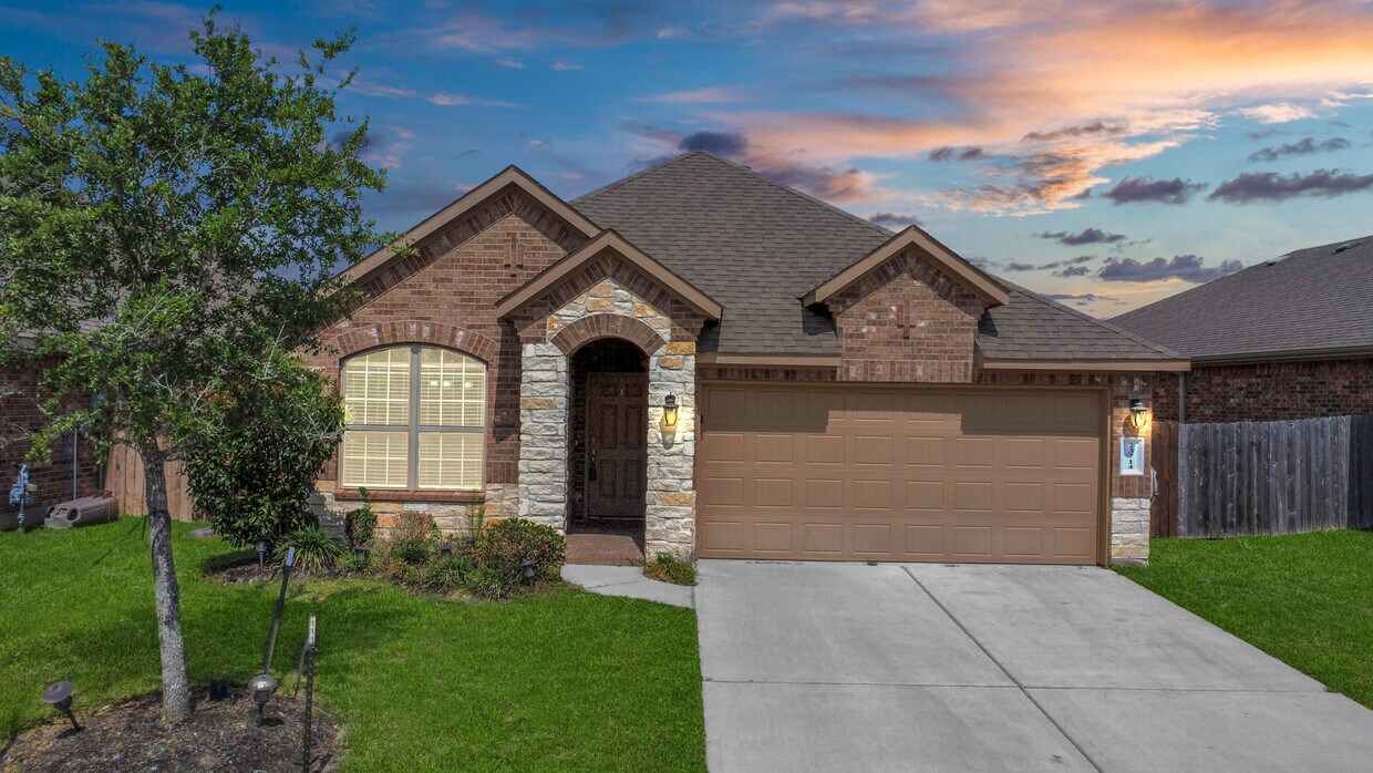 Foto principal - 23714 Piedmont Forest Dr