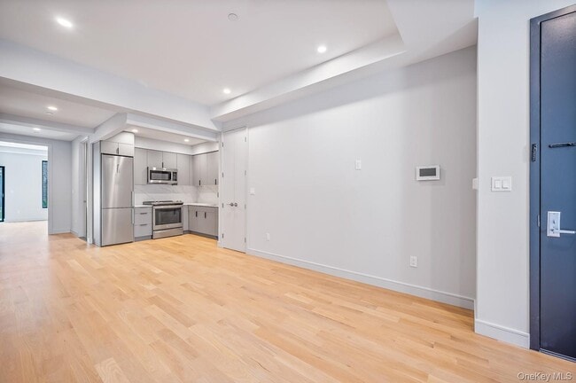 Foto del edificio - 30-61 38th St