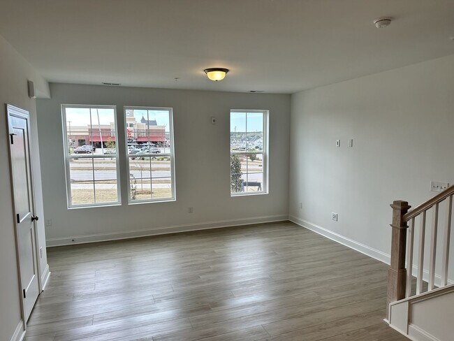 Foto del edificio - New and Amazing Townhome-style Condo!