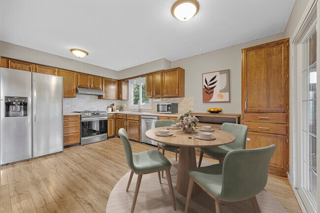 Foto del edificio - 1674 Walnut Ln