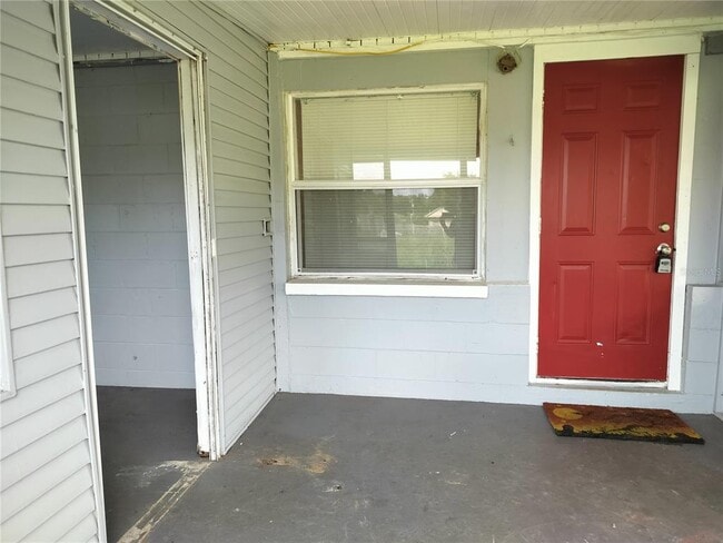 Building Photo - 3635 State Rd 60