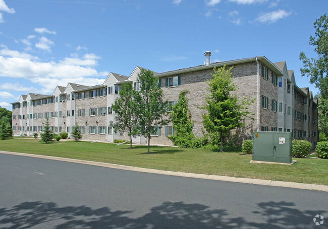 Creekside Commons - Creekside Commons Apartments