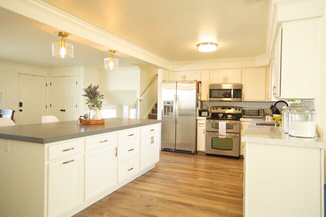 Foto del edificio - 3306 N Canyon Rd