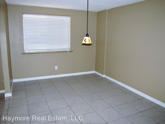 Building Photo - 4 br, 3 bath House - 2136 Carmelita Drive