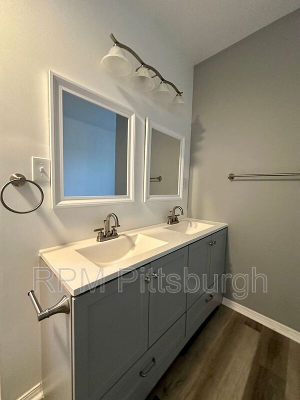 Building Photo - 1404 Rutherford Ave