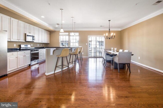 Foto del edificio - 7969 Crescent Park Dr