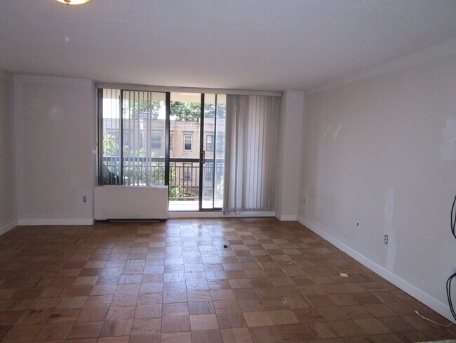 Foto del edificio - 61 Longwood Ave