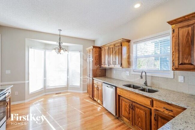 Foto del edificio - 17570 W 163rd St
