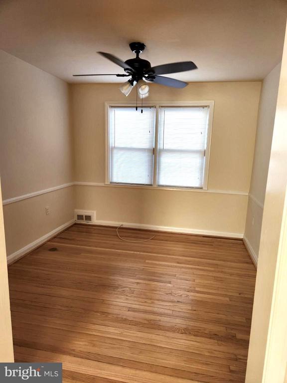 Foto del edificio - 1330 Meridene Dr