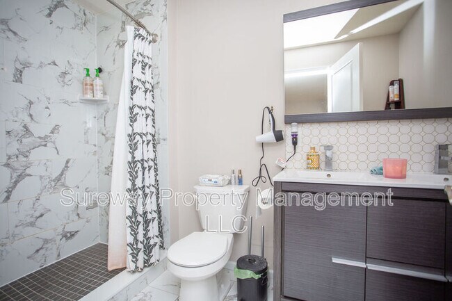 Foto del edificio - 6 Regency Ct