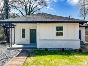 Building Photo - 36 Saxon Heights