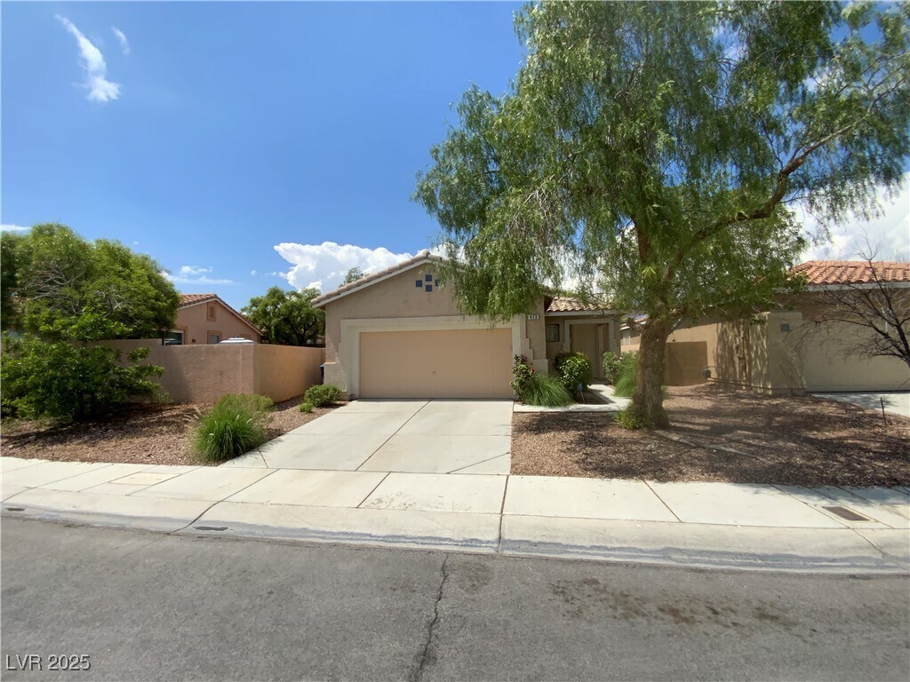 Foto principal - 413 Magnolia Arbor St