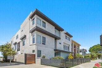 Building Photo - 3623 1/2 S Centinela Ave