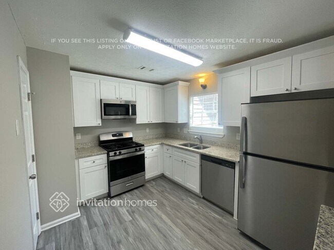 Foto del edificio - 1415 Oak Knoll Dr NE