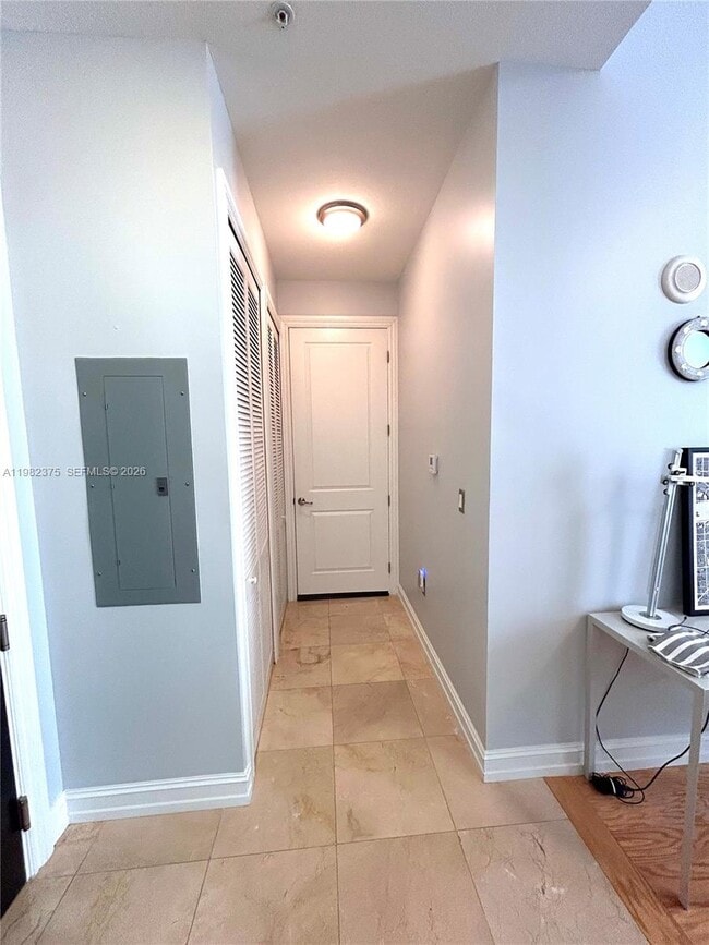 Building Photo - 1805 Ponce de Leon Blvd