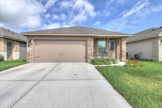 Building Photo - 7630 Shadow Rider Ln
