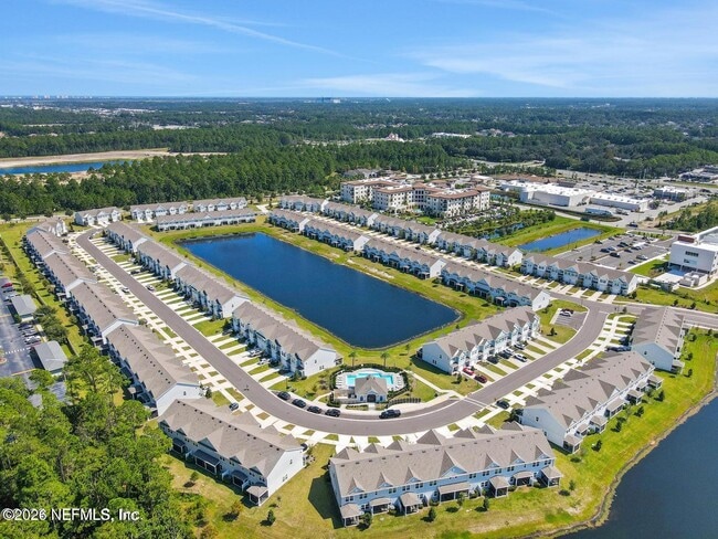 Building Photo - 12655 Josslyn Ln