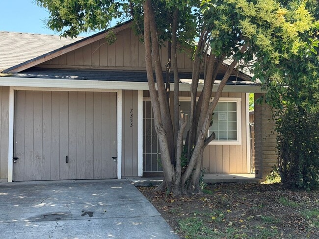 7351-7353 Gigi Place - 7351-7353 Gigi Place Apartment