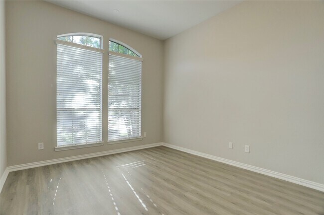 Foto del edificio - 23107 Redberry Ln