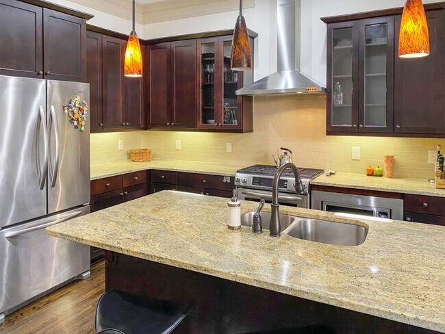 Foto del edificio - 598 Ansley Cir NE