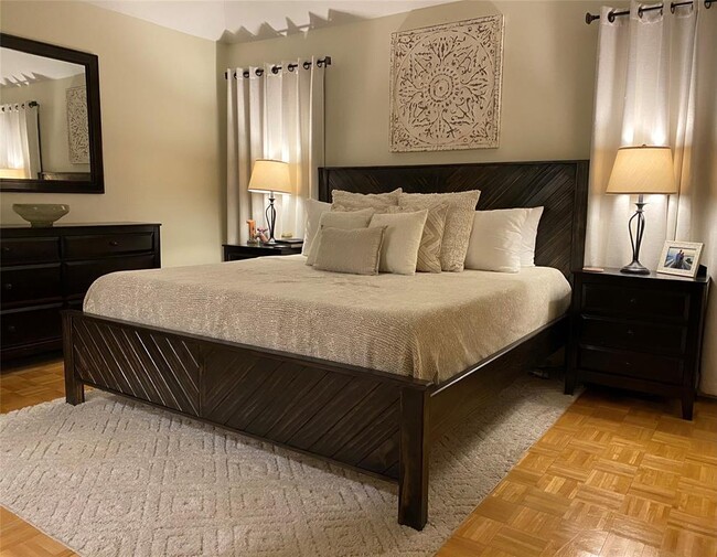 Foto del edificio - 1522 W 24th St