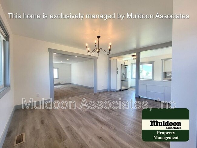 Building Photo - 4375 Millburn S