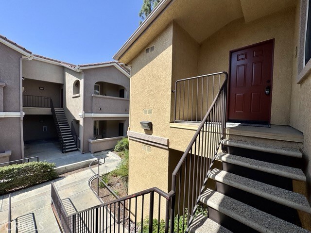 Building Photo - 41410 Juniper St