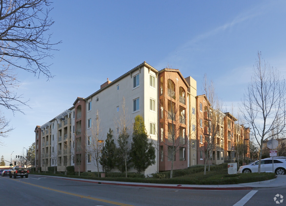 Building Photo - Corde Terra Senior