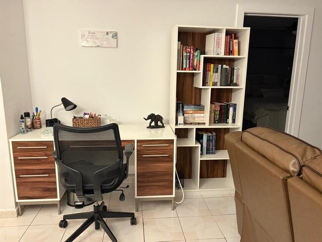 Foto del edificio - 450 Paradise Isle Blvd