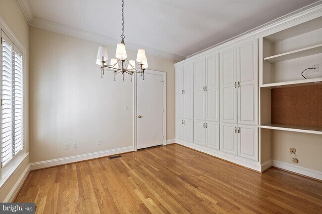 Foto del edificio - 4031 Mansion Dr NW