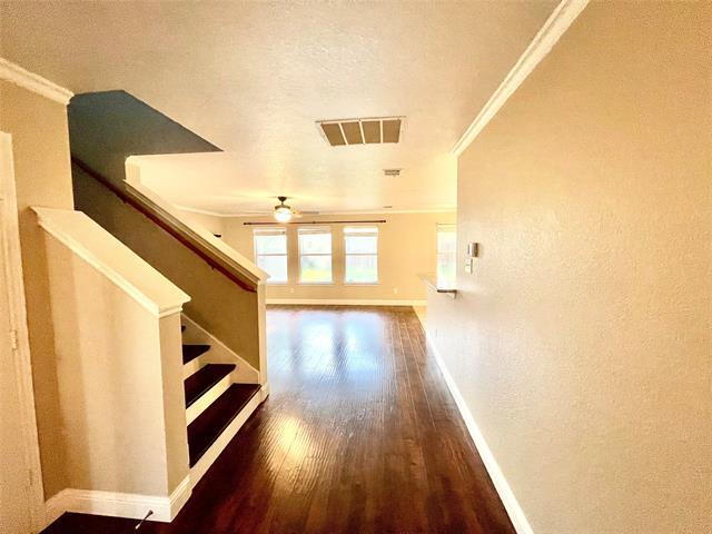 Building Photo - 2605 Cattleman Dr
