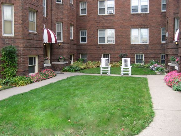 patio - St. Clair Court Apartments