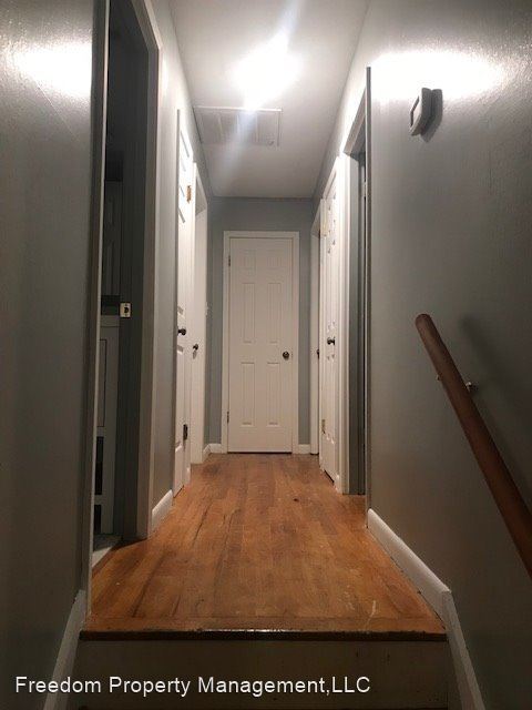 Building Photo - 3 br, 1.5 bath House - 513 Santa Fe