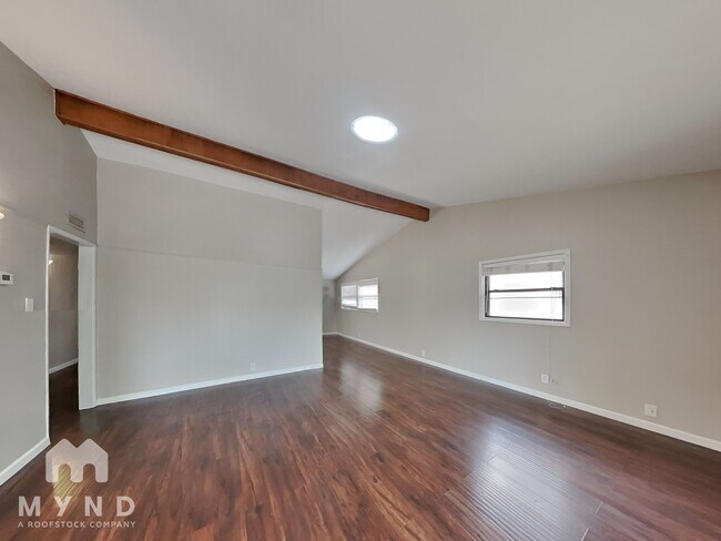 Foto del edificio - 925 Warren Way