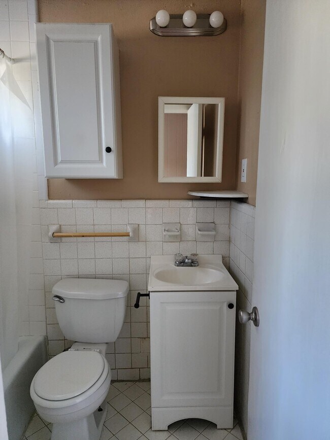 104 W North Loop Blvd, Austin, TX 78751 Rentals in Austin at 104 W