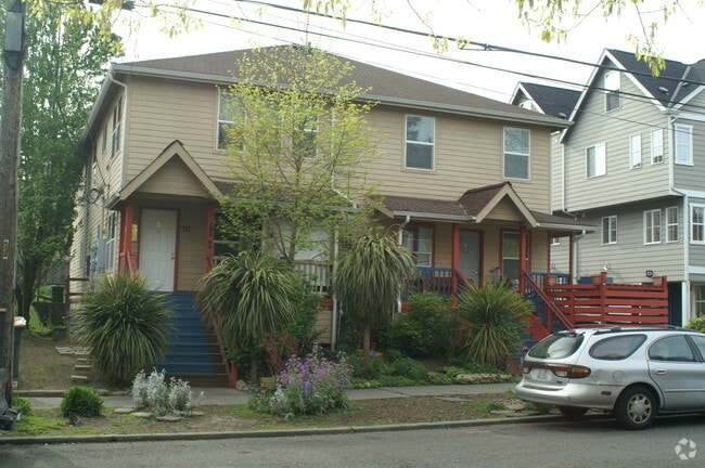 Building Photo - 317 26th Ave S